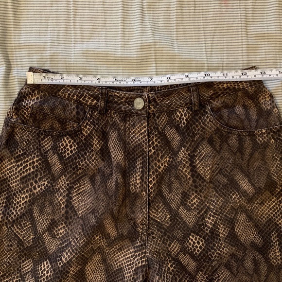 90s faux snakeskin jeans - Picture 8 of 8